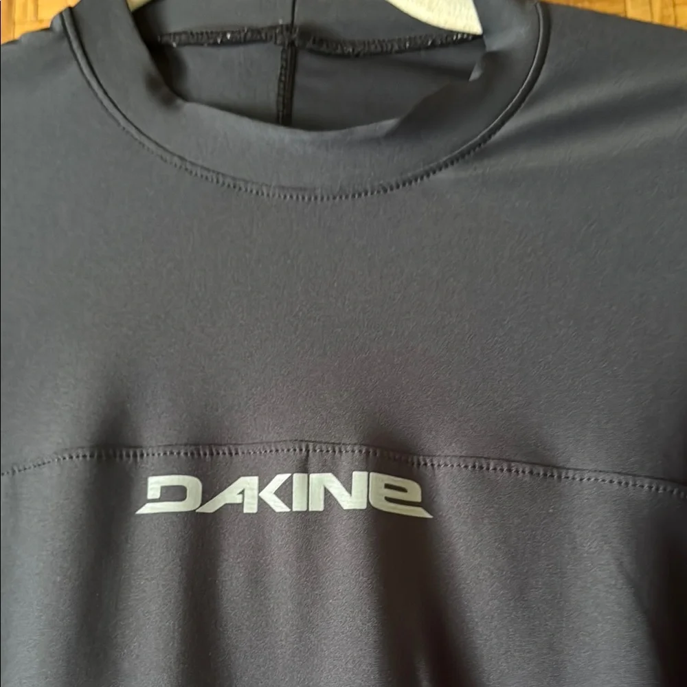 Dakine Men's Black Swim rash guard Shirt large